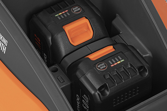 Две мощных литий-ионных аккумуляторных батареи высокой емкости 5Ач обеспечивает долгую работу газонокосилки, позволяя обработать большой по площади газон на одном заряде. Идеально подходит для других аккумуляторных инструментов DAEWOO линейки 21В.